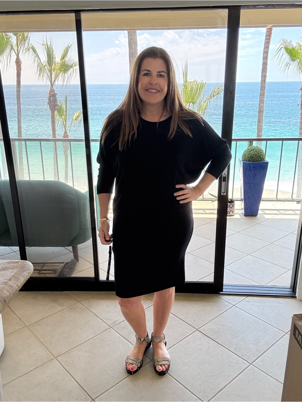 Black Women's Crewneck Midi Dress